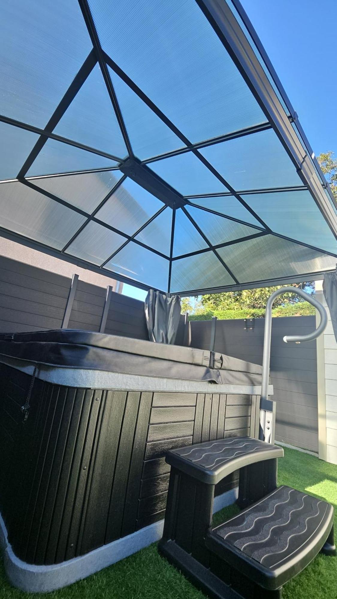 Hebergement Privee Jaccuzzi En Supplement Saint-Clair-du-Rhone Exterior foto