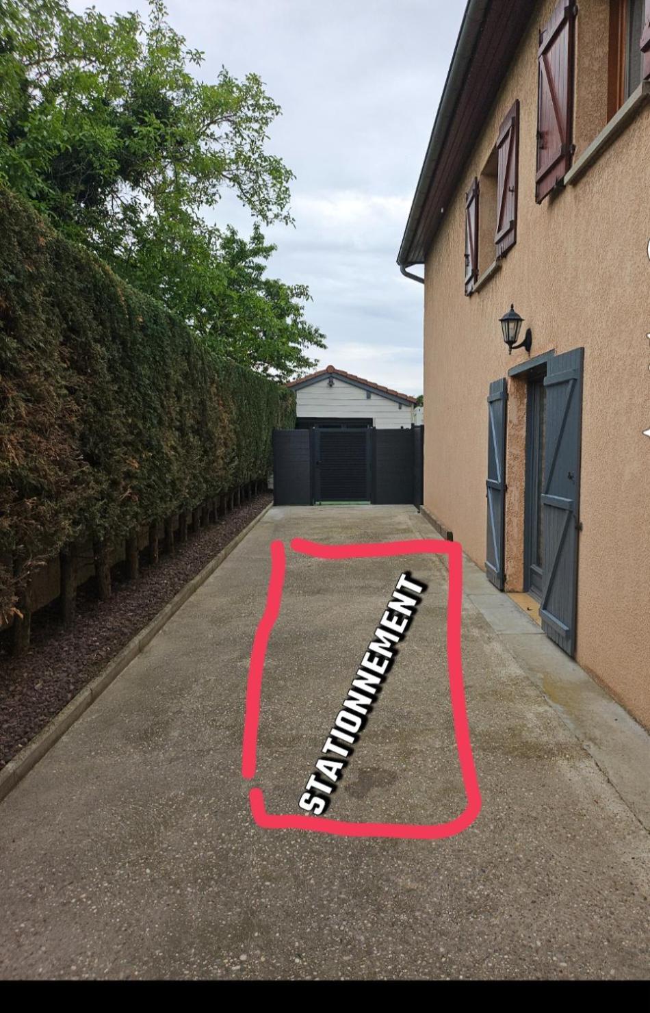 Hebergement Privee Jaccuzzi En Supplement Saint-Clair-du-Rhone Exterior foto